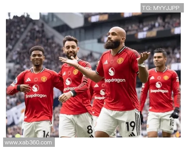 曼联足球短袖热销中展现红魔魅力与激情尽在每一场比赛中